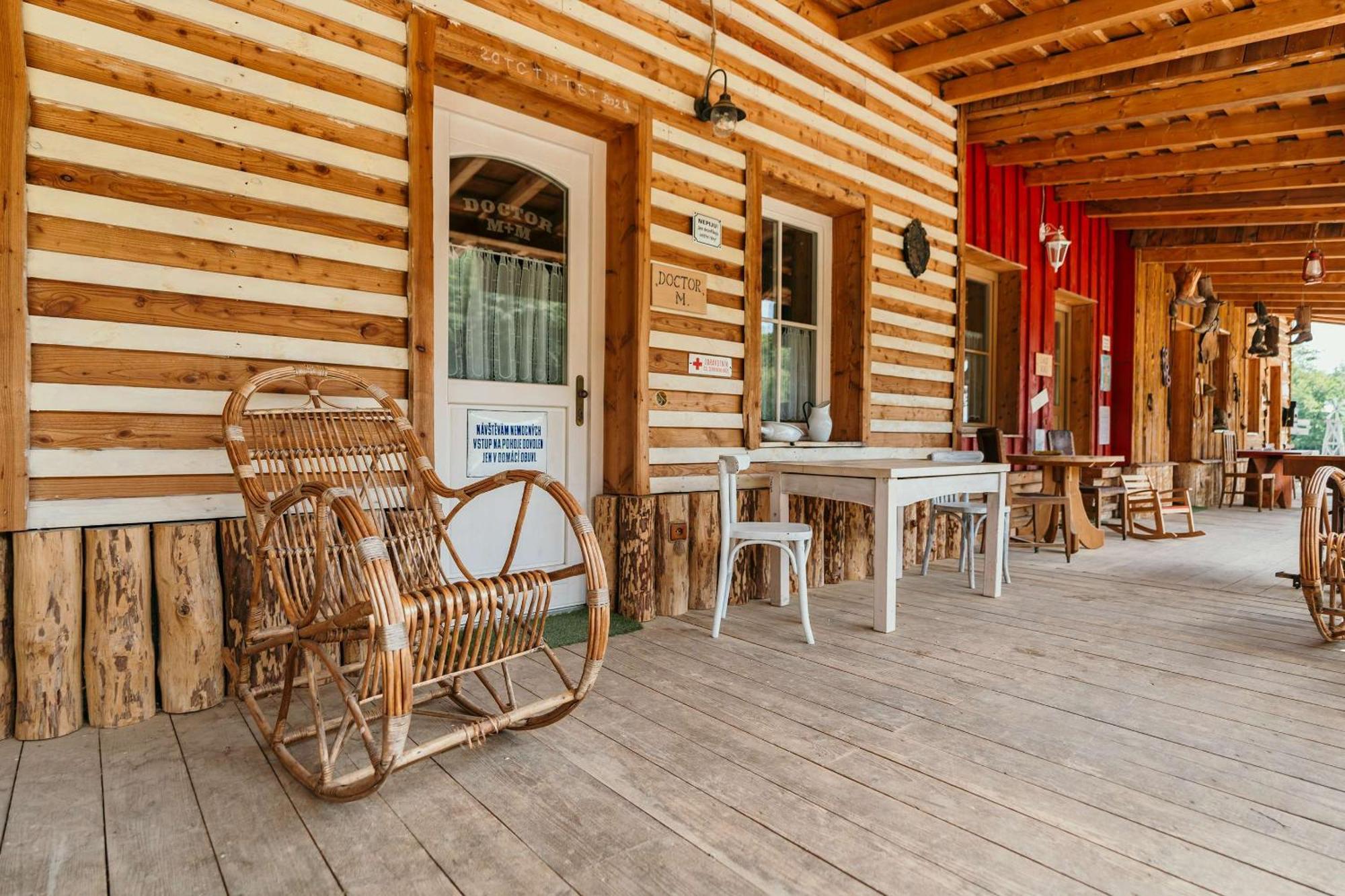 Ranch 13 - Western A Kone Nemšová Habitación foto