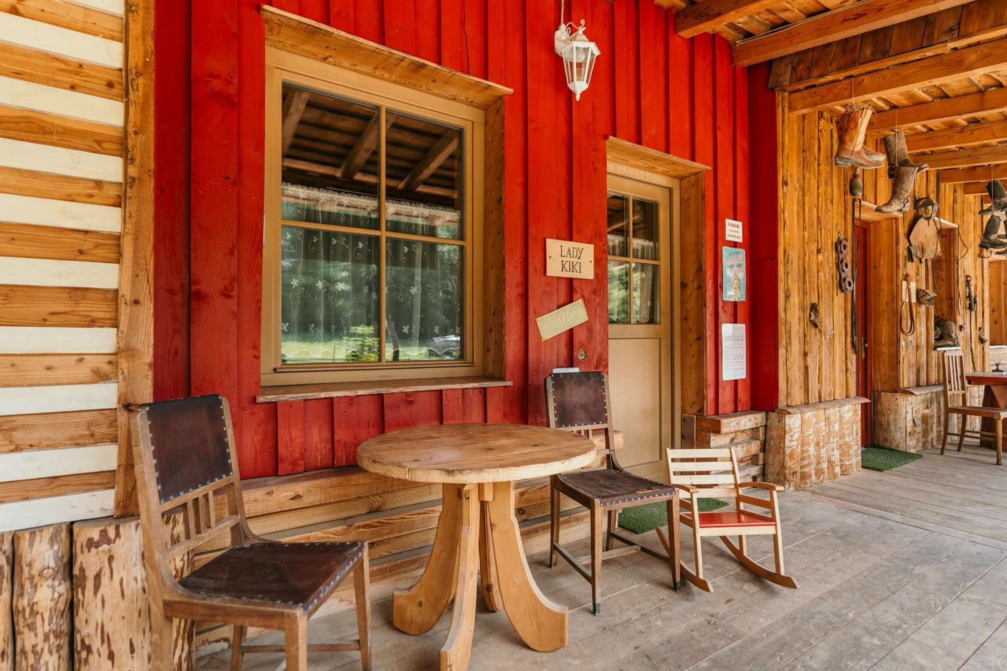 Ranch 13 - Western A Kone Nemšová Habitación foto