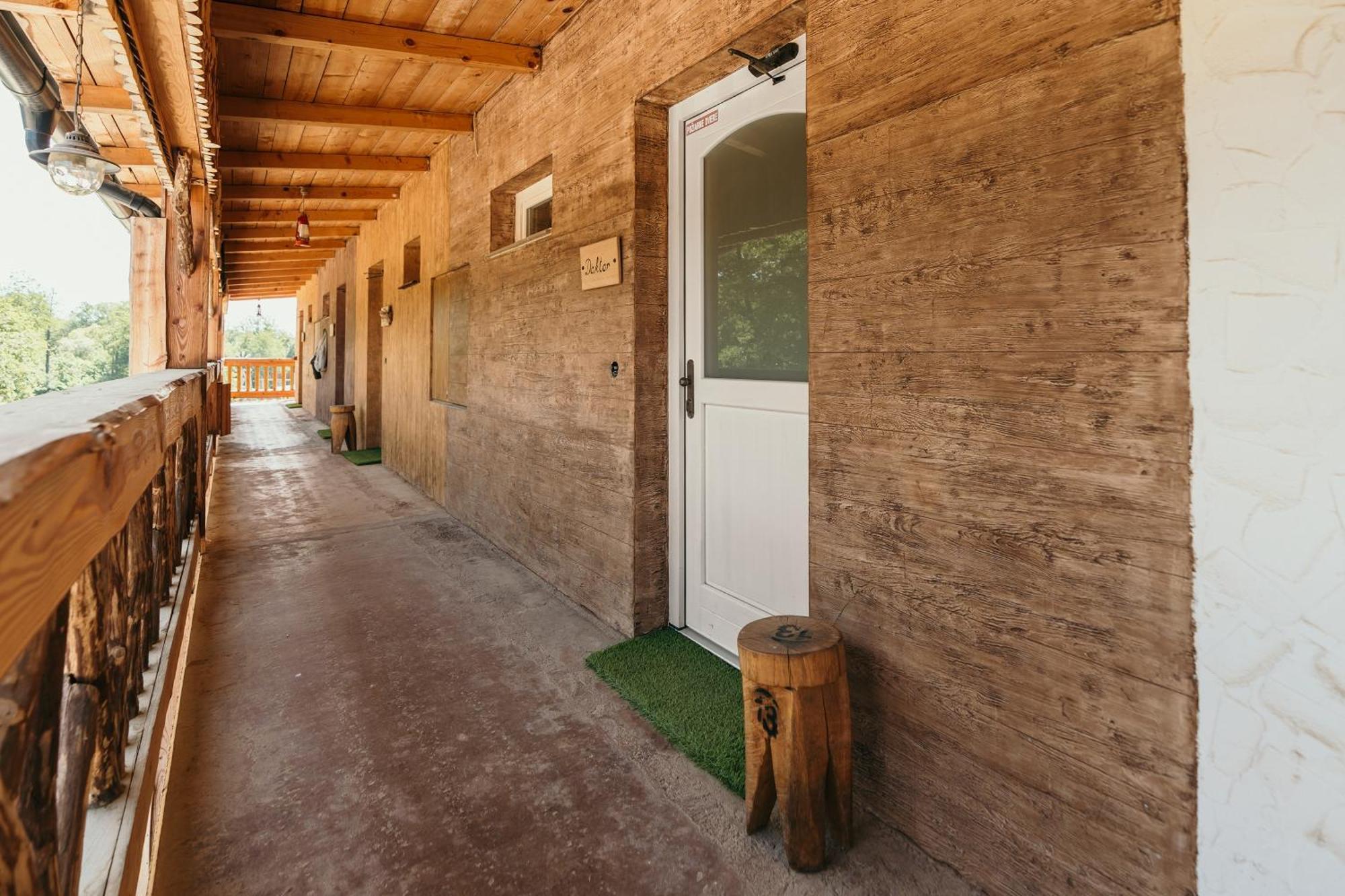 Ranch 13 - Western A Kone Nemšová Habitación foto