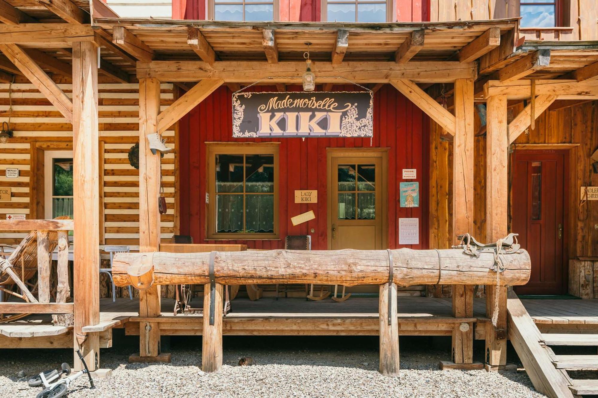 Ranch 13 - Western A Kone Nemšová Habitación foto