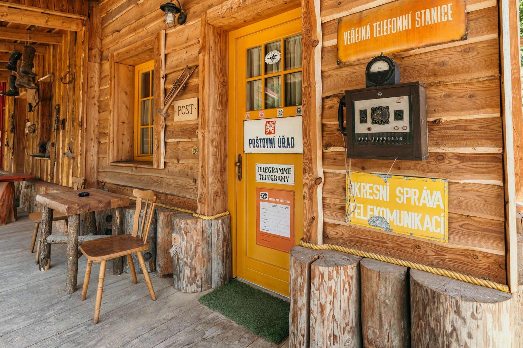 Ranch 13 - Western A Kone Nemšová Habitación foto